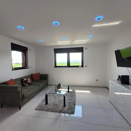 Cocon Zen Et Confortable A Proximite De Colmar Sundhoffen